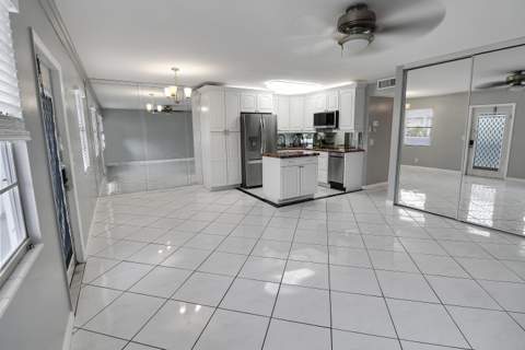 3061 Exeter D, Boca Raton FL - photo 9 of 21