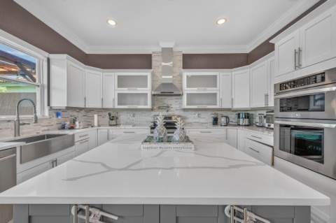 7082 Aliso Avenue, West Palm Beach FL - photo 12 of 49
