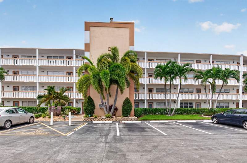 1 bedroom Condominium at 4071 Cornwall D, Cornwall At Century Village Condo, Boca Raton — photo 3
