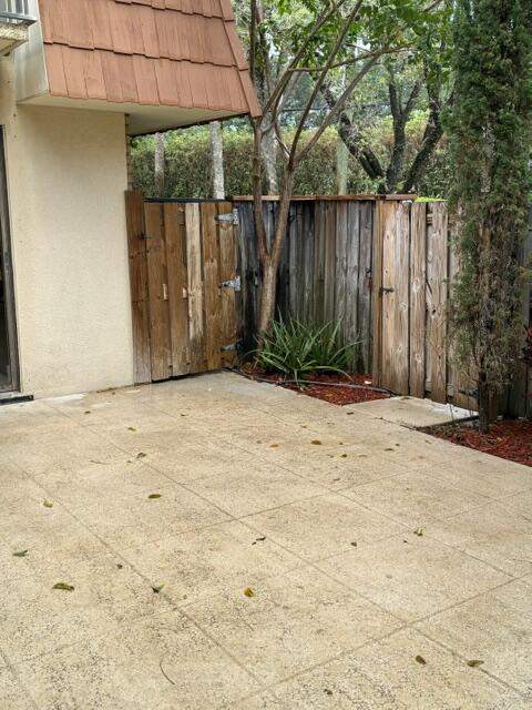 2 bedroom Townhouse at 207 Live Oak Lane #., Chalet 4 1 Sandalwood, Boynton Beach — photo 5