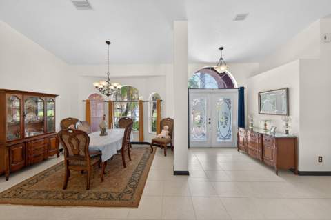 1541 SW Underwood Avenue, Port St. Lucie FL - photo 6 of 37