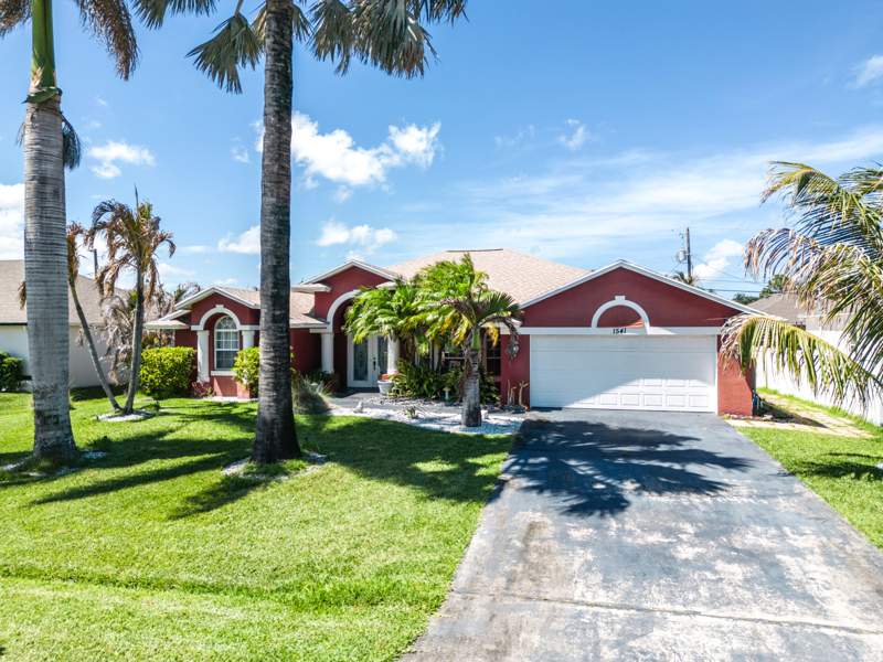 4 bedroom Single Family Residence at 1541 SW Underwood Avenue, Port St Lucie Section 31, Port St. Lucie — photo 3