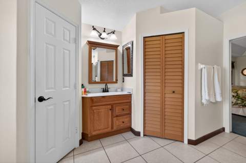1541 SW Underwood Avenue, Port St. Lucie FL - photo 18 of 37