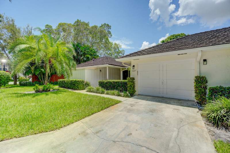 2 bedroom Villa at 11457 Sandy Oaks Court, Twelve Oaks Condo, North Palm Beach — photo 4