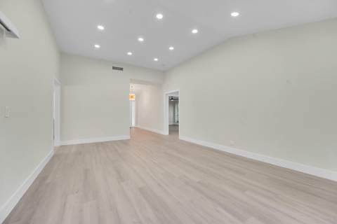 11457 Sandy Oaks Court, North Palm Beach FL - photo 9 of 35