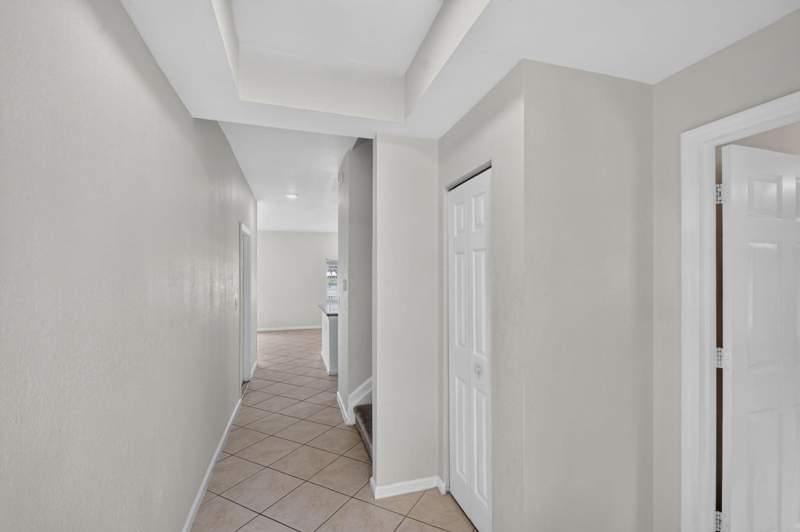 2 bedroom Townhouse at 4102 Emerald Vista #4102, Emerald Lake Townhomes, Lake Worth — photo 5