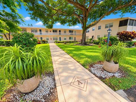 16 Sheffield A #16, West Palm Beach FL - photo 9 of 55