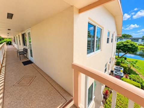 16 Sheffield A #16, West Palm Beach FL - photo 8 of 55
