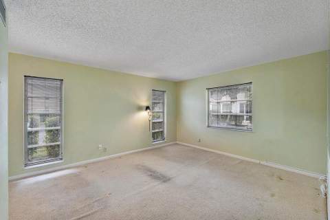 1141 Violet Terrace #101, Delray Beach FL - photo 7 of 28