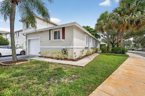851 NW 42nd Place, Deerfield Beach FL - photo 7 of 34