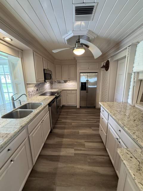 105 NW 8th Place, Boynton Beach FL - photo 6 of 53