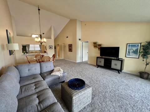 6944 Briarlake Circle #201, Palm Beach Gardens FL - photo 6 of 43