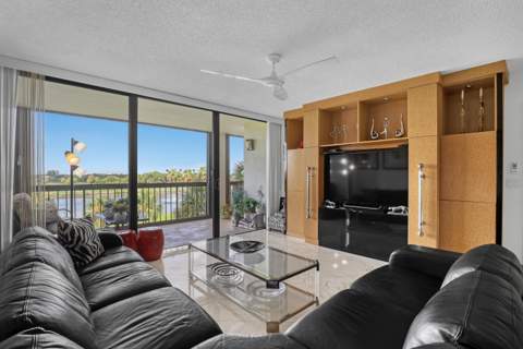 356 Golfview Road #403, North Palm Beach FL - photo 15 of 35