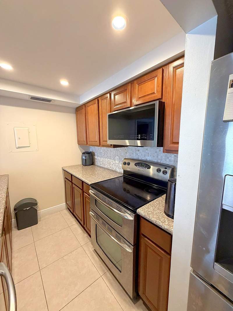 2 bedroom Condominium at 7069 Golf Colony Court #102, Lucerne Lakes Golf Colony Condos, Lake Worth — photo 2