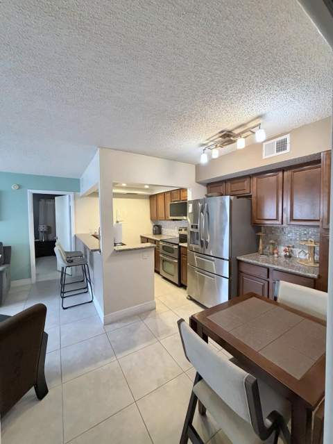 7069 Golf Colony Court #102, Lake Worth FL - photo 11 of 24