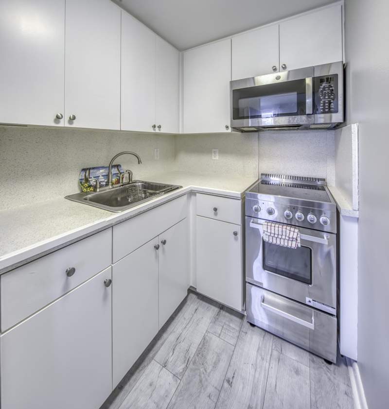 1 bedroom Condominium at 15 S Golfview Road #505, Gulfstream Condo, Lake Worth Beach — photo 2