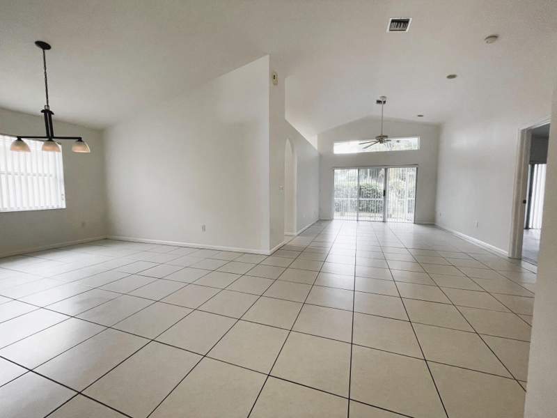 3 bedroom Single Family Residence at 22875 Barrister Drive, Sterling Bridge, Boca Raton — photo 5