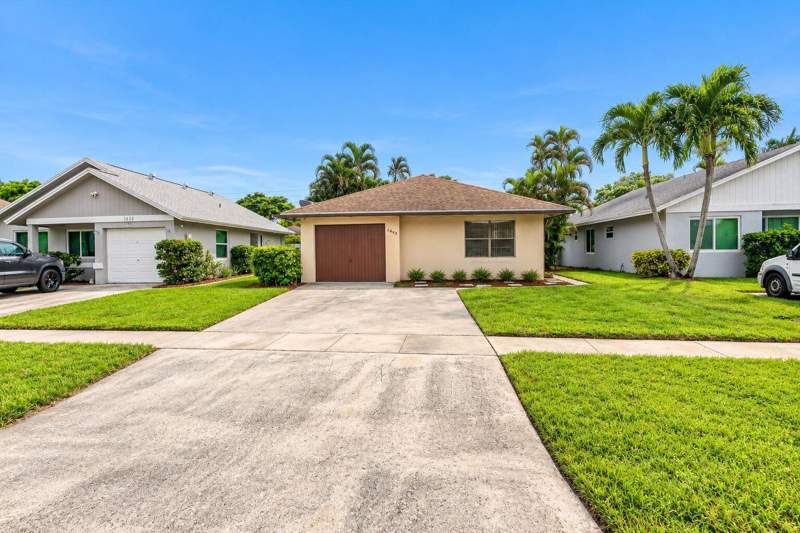 2 bedroom Single Family Residence at 1435 S Summit Run Circle, Summit Pines Unit 02, West Palm Beach — photo 2