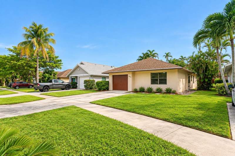 2 bedroom Single Family Residence at 1435 S Summit Run Circle, Summit Pines Unit 02, West Palm Beach — photo 4