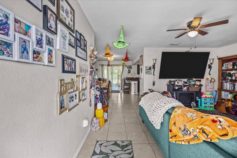 3 bedroom Single Family Residence at 1897 SE Rainier Road, Port St Lucie Section 49, Port St. Lucie — photo 5
