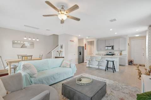 2401 SE Tarvest Way, Stuart FL - photo 16 of 47