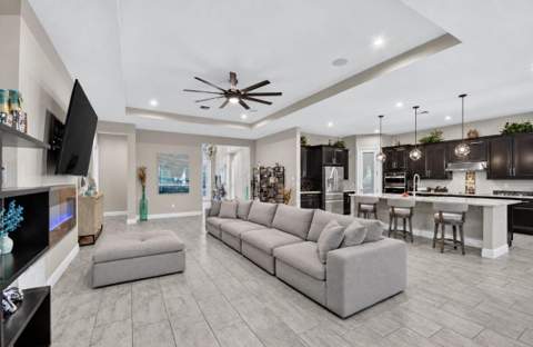 9228 Greenspire Lane, Lake Worth FL - photo 9 of 58
