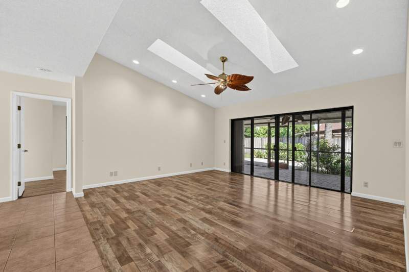 3 bedroom Single Family Residence at 835 Ivy Drive, Sugar Pond Manor Of Wellington, Wellington — photo 3