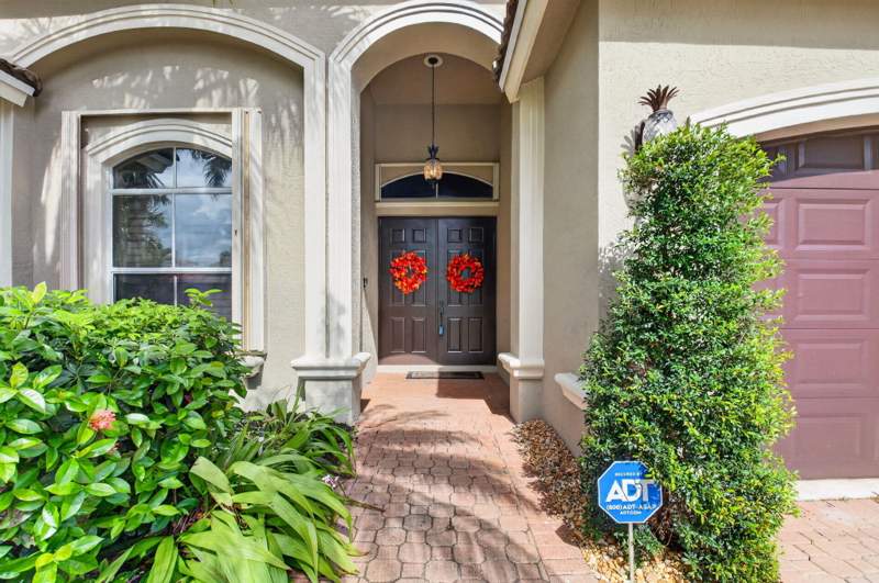 4 bedroom Single Family Residence at 6634 Houlton Circle, Journeys End, Lake Worth — photo 3