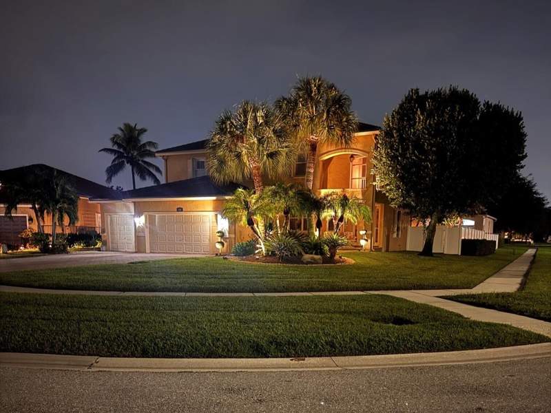 5 bedroom Single Family Residence at 6611 Jessica Court, Journeys End, Lake Worth — photo 3