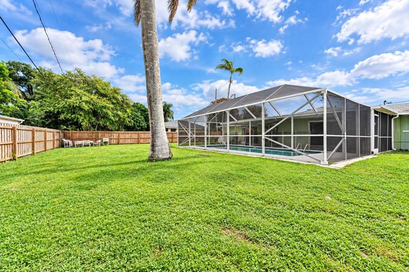 3 bedroom Single Family Residence at 1525 SE Holiday Road, South Port St Lucie Unit 5, Port St. Lucie — photo 3