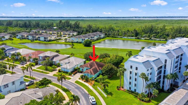 3 bedroom Single Family Residence at 91 Southpointe Drive, Ocean Village, Fort Pierce — photo 4