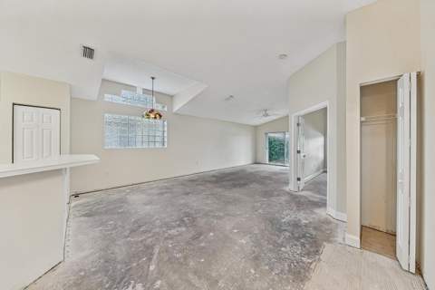 16416 Sapphire Street, Weston FL - photo 11 of 34