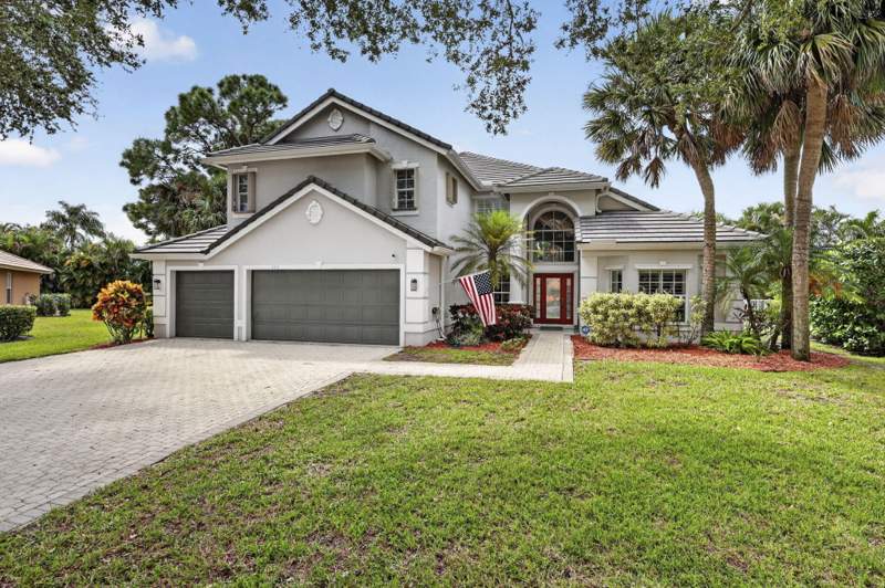 5 bedroom Single Family Residence at 486 S Peacock Lane, Egret Landing At Jupiter, Jupiter — photo 2