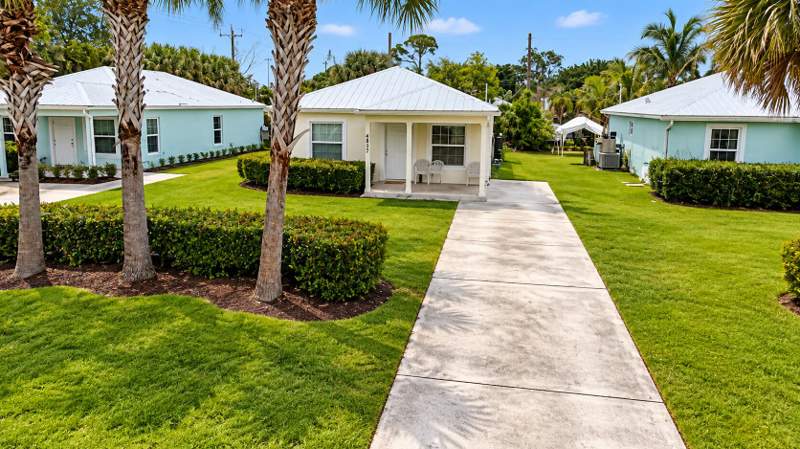 3 bedroom Single Family Residence at 4837 SE Isabelita Avenue, Port Salerno, Stuart — photo 2