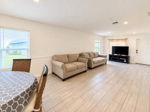 4837 SE Isabelita Avenue, Stuart FL - photo 7 of 32