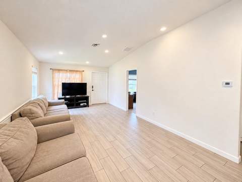 4837 SE Isabelita Avenue, Stuart FL - photo 6 of 32
