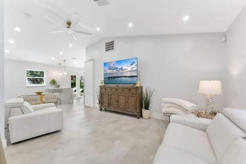 14529 Sunset Pine Drive, Delray Beach FL - photo 13 of 25