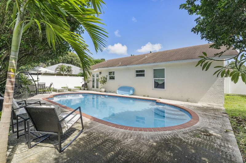 2 bedroom Condominium at 14529 Sunset Pine Drive, Sunset Pines Condo, Delray Beach — photo 2