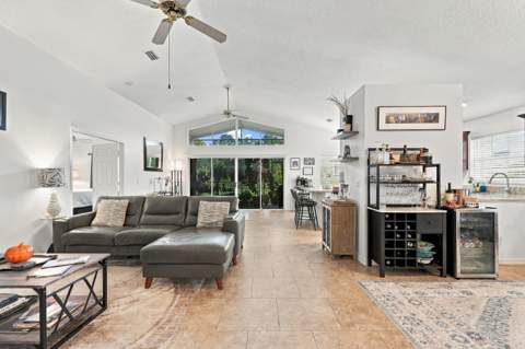 442 SW Fairway Vista, Port St. Lucie FL - photo 6 of 43