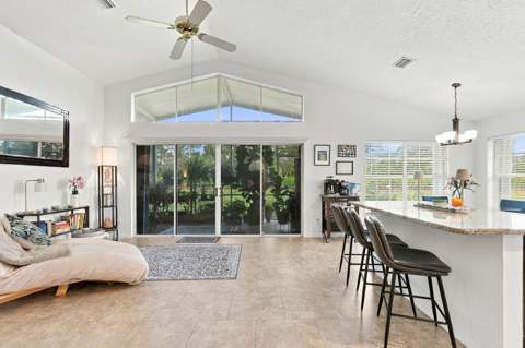 442 SW Fairway Vista, Port St. Lucie FL - photo 8 of 43
