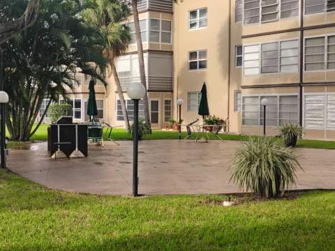 3001 NW 46th Avenue #301, Lauderdale Lakes FL - photo 15 of 21