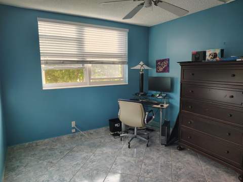 3001 NW 46th Avenue #301, Lauderdale Lakes FL - photo 10 of 21