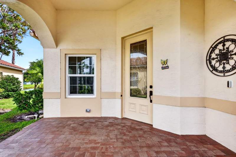 3 bedroom Single Family Residence at 109 NW Baycrest Court, Cascades At St Lucie West Phase 6, Port St. Lucie — photo 4