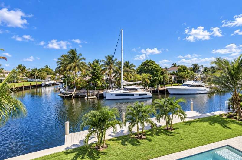 5 bedroom Single Family Residence at 4730 NE 22nd Avenue, Coral Key Villas 5th Sec, Lighthouse Point — photo 2