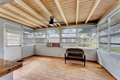 4938 NW 54th Court, Tamarac FL - photo 9 of 28