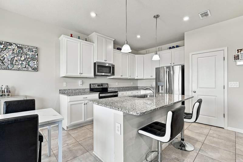 3 bedroom Single Family Residence at 12357 SW Forli Way, Verano South Pud 1 - Pod G - Plat No. 1, Port St. Lucie — photo 5