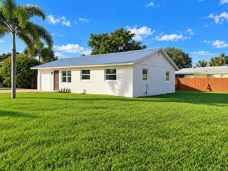 3 bedroom Single Family Residence at 19052 SE Suddard Drive, Tropic Vista, Jupiter — photo 3