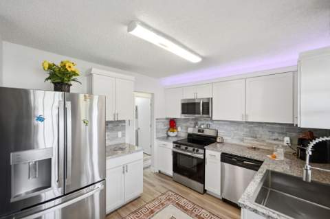 621 SW Stillman Avenue, Port St. Lucie FL - photo 10 of 39