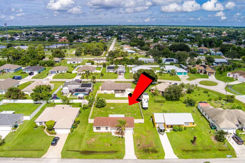 2 bedroom Single Family Residence at 621 SW Stillman Avenue, Port St Lucie Section 41, Port St. Lucie — photo 4