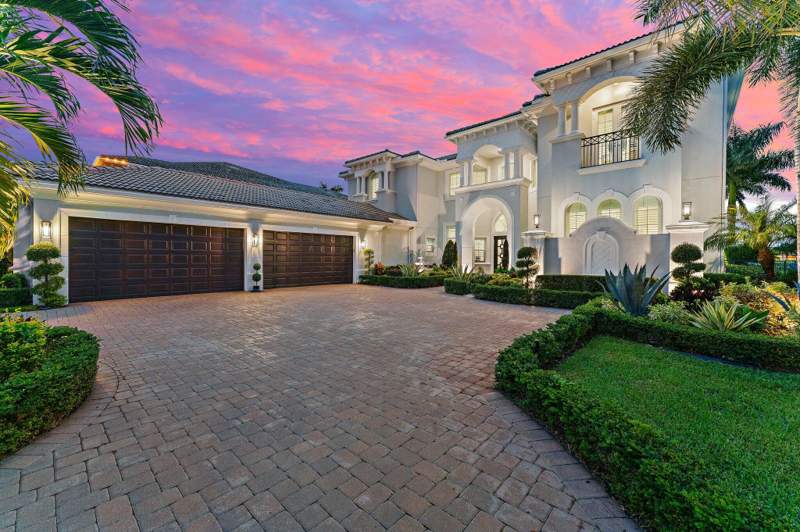 5 bedroom Single Family Residence at 119 Elena Court, Jupiter Country Club, Jupiter — photo 4